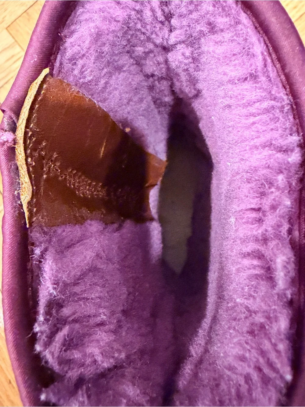 UGG Classic Short II Purple Sheepskin Suede Boots Size 7